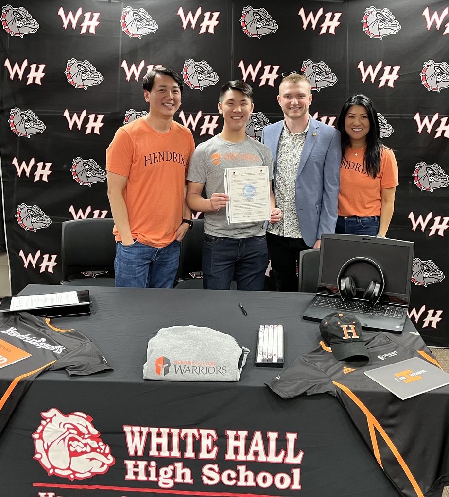 Jacob Pham with his parents, Tai and Kellie Pham